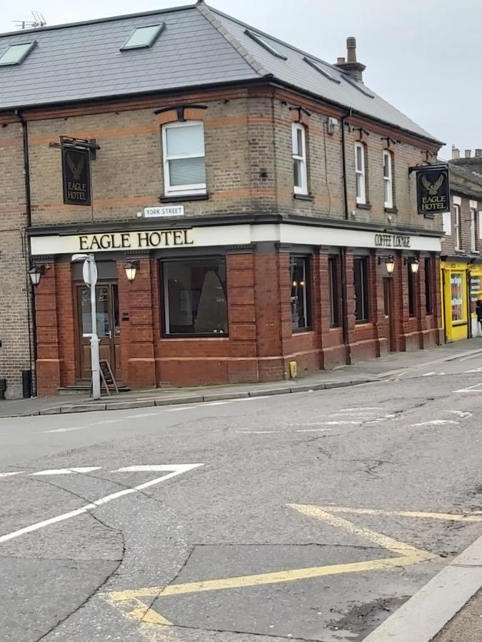 Eagle Hotel Luton Airport Exterior foto